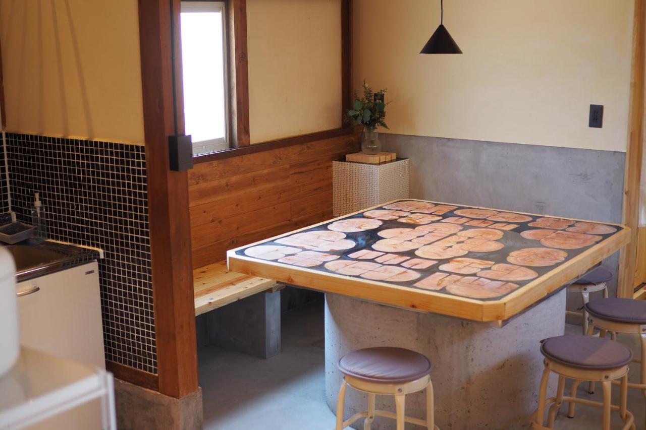 岡邸 Apartment Tonosho  Екстериор снимка